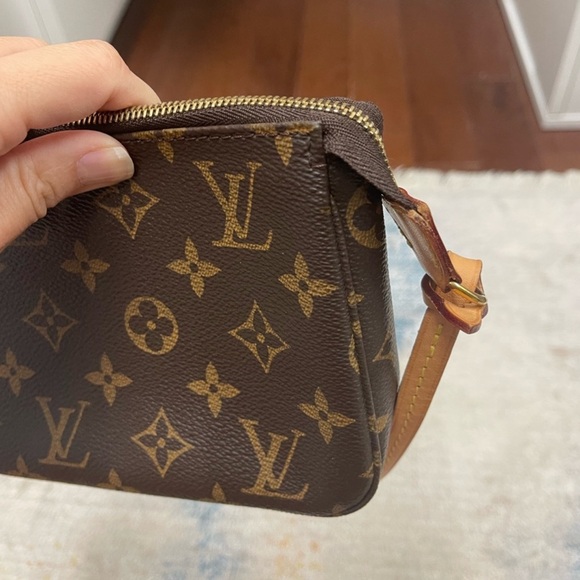 Louis Vuitton Monogram Pochette Accessories NM - Picture 13 of 17